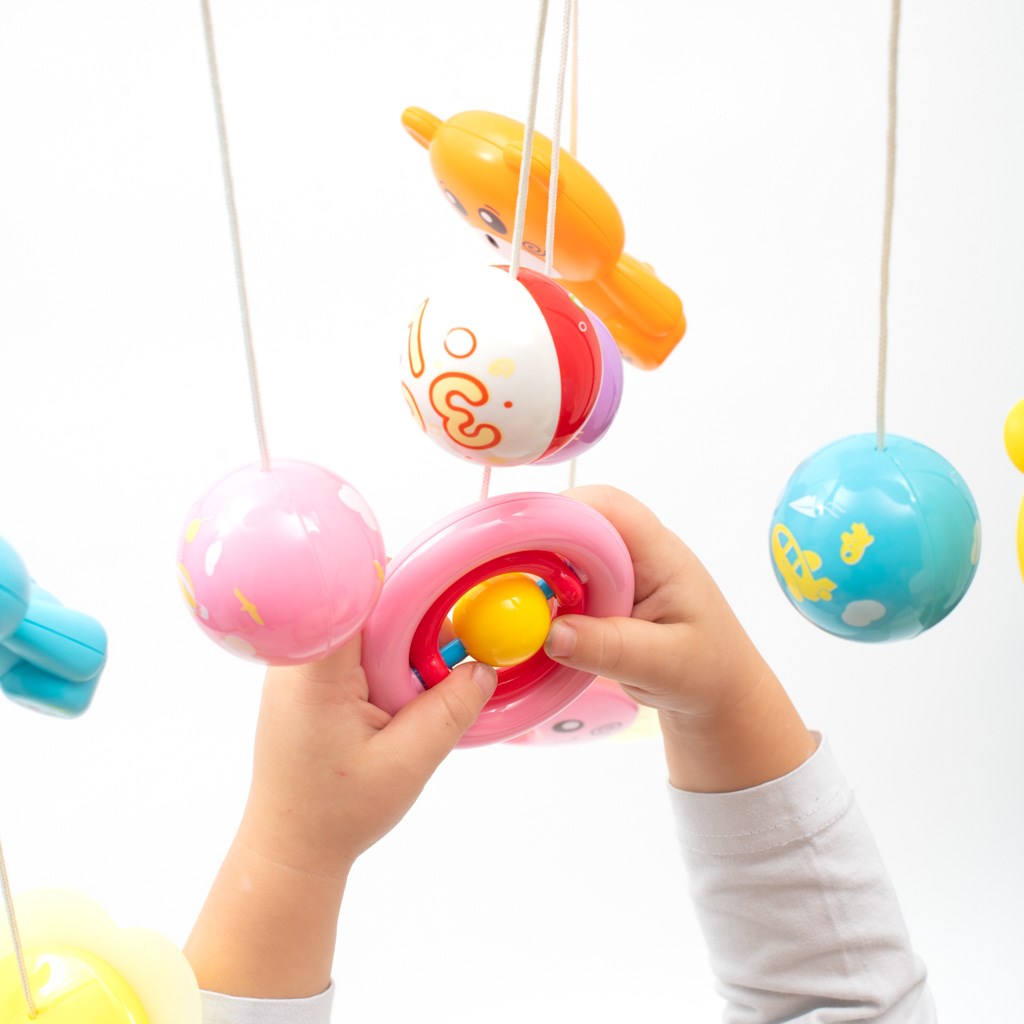 BABY MIX 37046 - Karuzelka plastikowa z projektorem czerwona